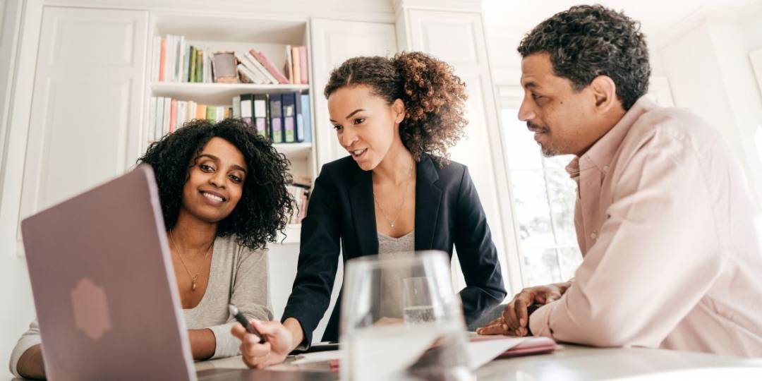 quelle-est-la-difference-entre-un-plan-strategique-et-un-plan-de-travail